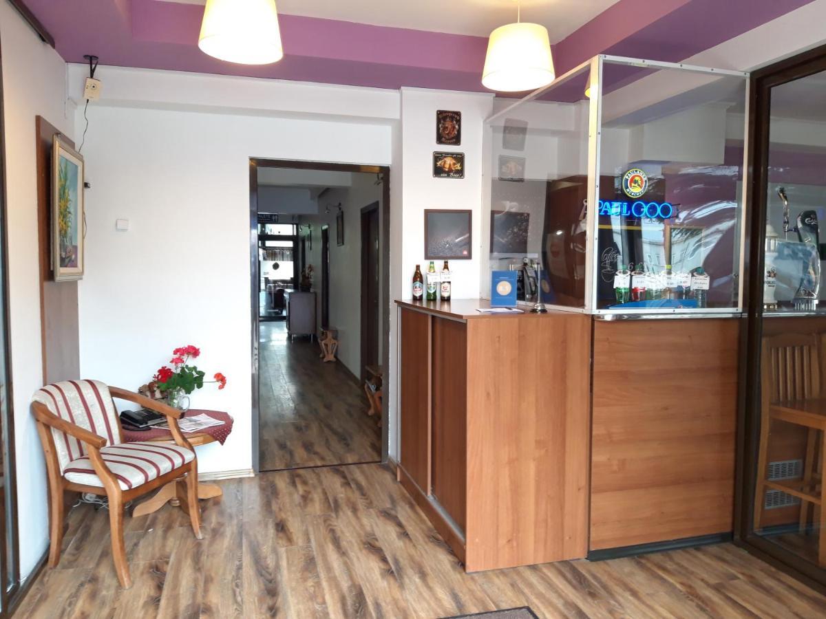 Pensiunea Boema Ploieşti Buitenkant foto