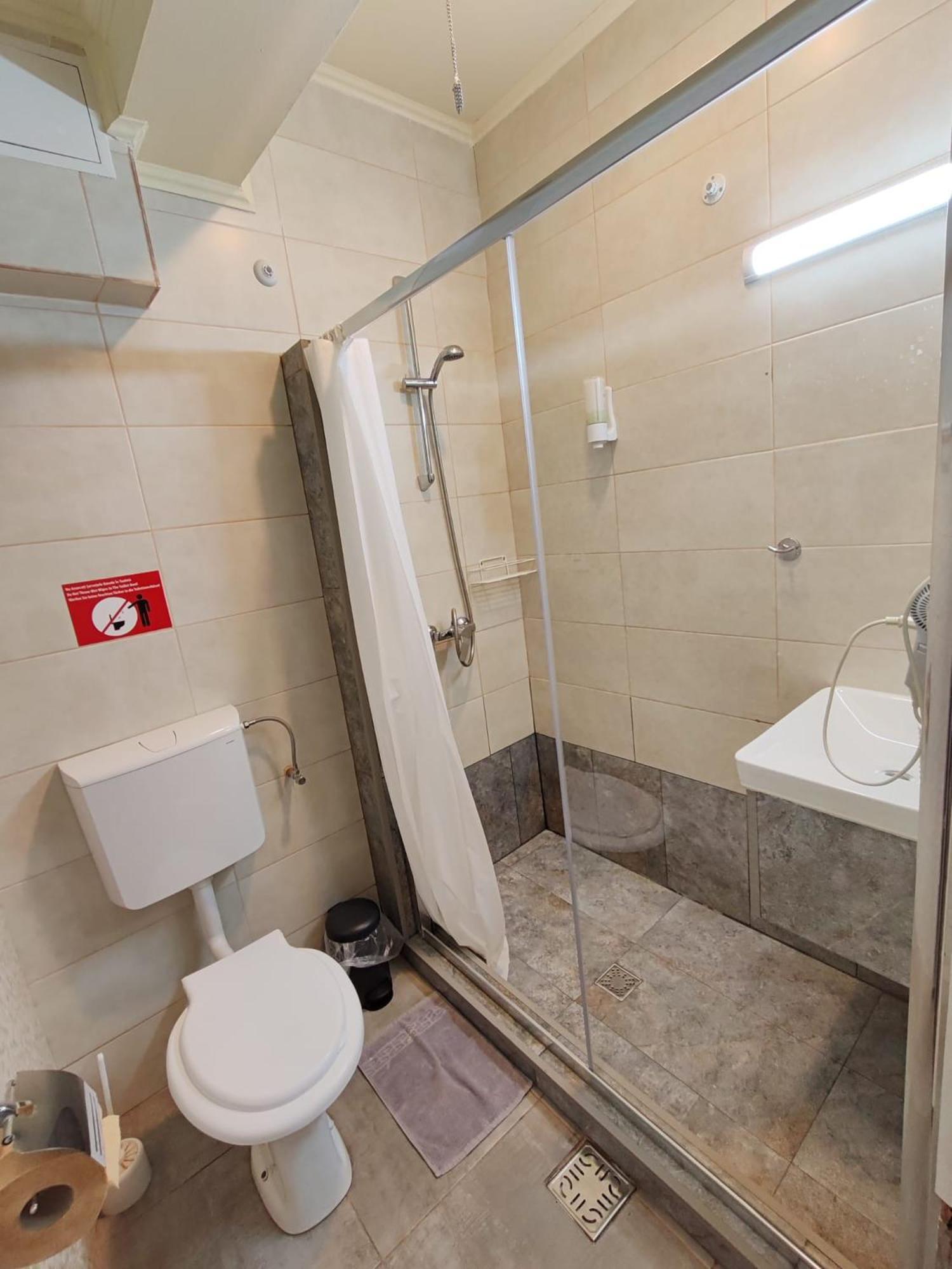 Pensiunea Boema Ploieşti Buitenkant foto